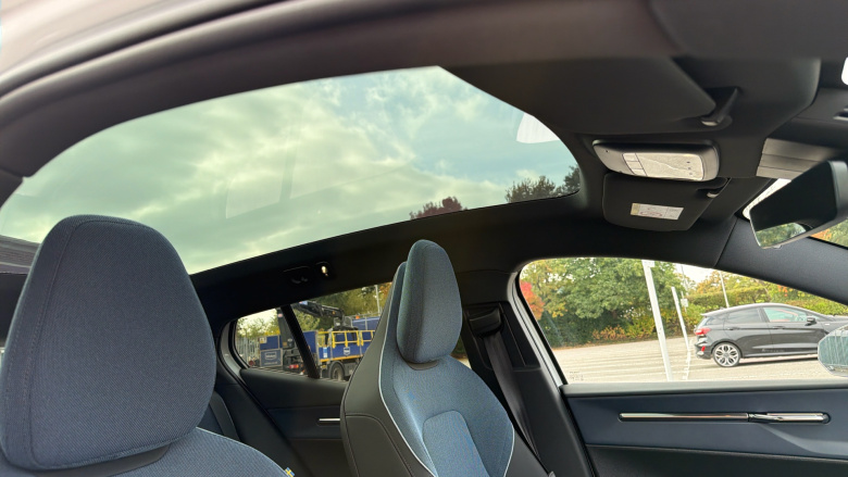 Volvo EX30 315kW Twin Motor Performance Ultra 69kWh 5dr Auto Electric Estate